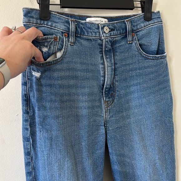 Abercrombie & Fitch The 90s Slim Straight Ultra High Rise Distressed Jean Sz 28 - Picture 5 of 10